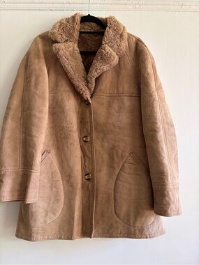 Classic Shearling-Trim Suede Coat in Tan/Light Brown